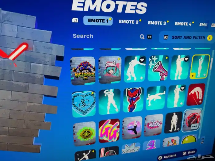 حساب فورت نايت يوجد ايبك اساسي و مربوط ب حساب سوني 33