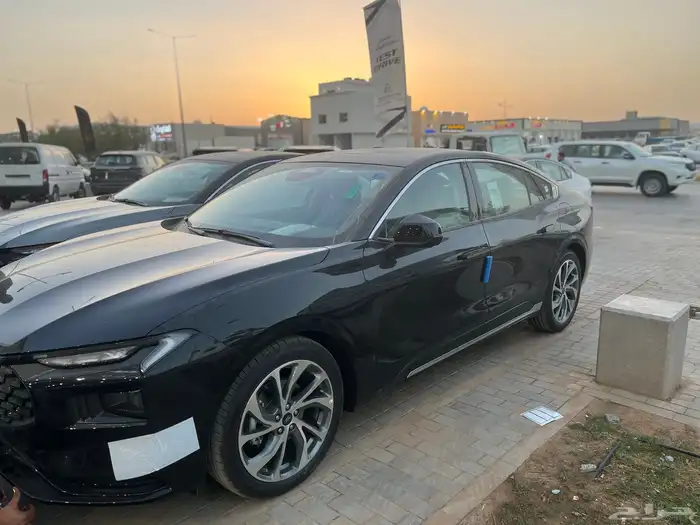 فورد تورس 2025 بجميع الفئات كاش واقساط 3