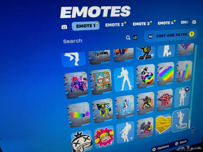 حساب فورت نايت يوجد ايبك اساسي و مربوط ب حساب سوني 44