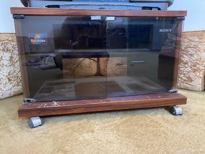 طاولة تلفزيون انتيكا 0