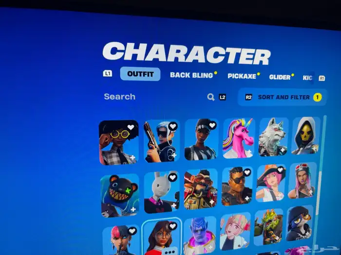 حساب فورت نايت يوجد ايبك اساسي و مربوط ب حساب سوني 7