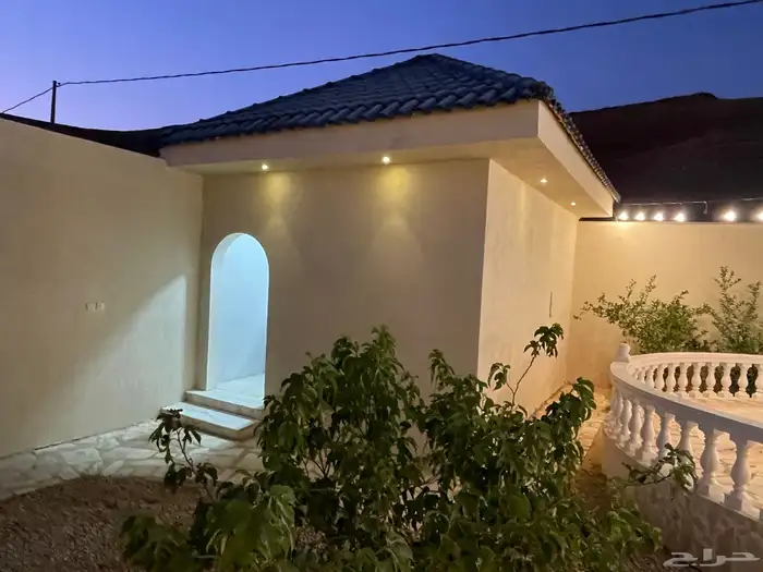 للبيع إستراحة جديدة بالعيينة 31