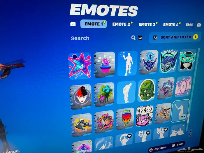 حساب فورت نايت يوجد ايبك اساسي و مربوط ب حساب سوني 42