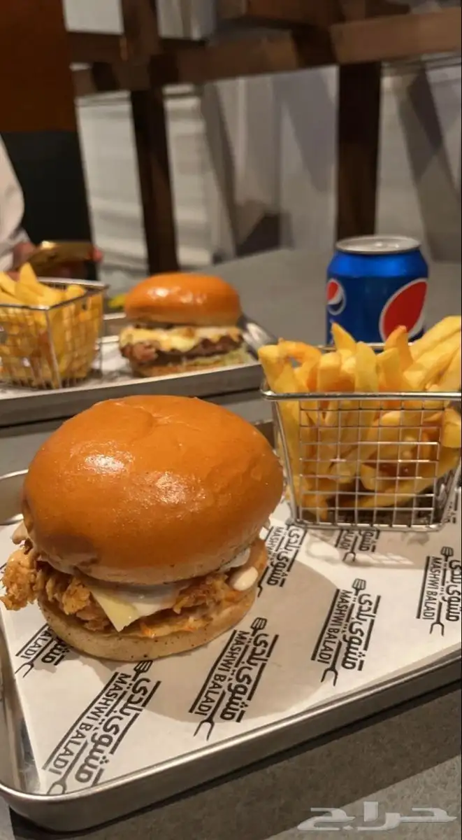 مصور وداعم للحسابات في مواقع تواصل الاجتماعي 3