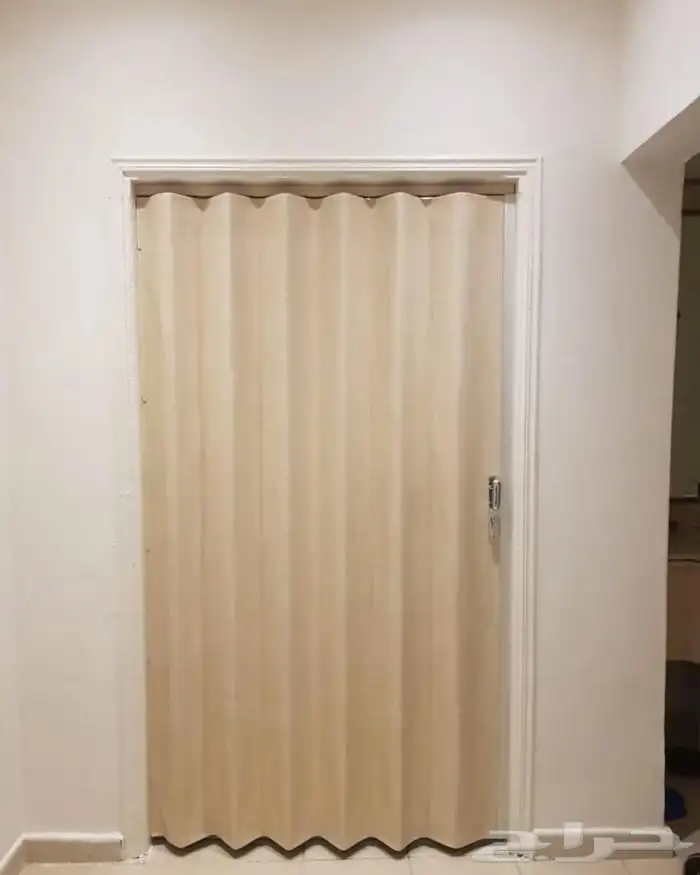 باب سحب اكرديون أبواب سحب جلد وبلاستيك 3