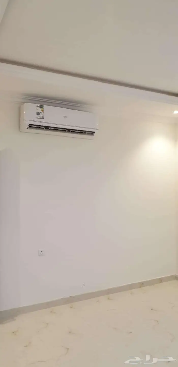 شقه للإيجار عوائل بحي النرجس 13