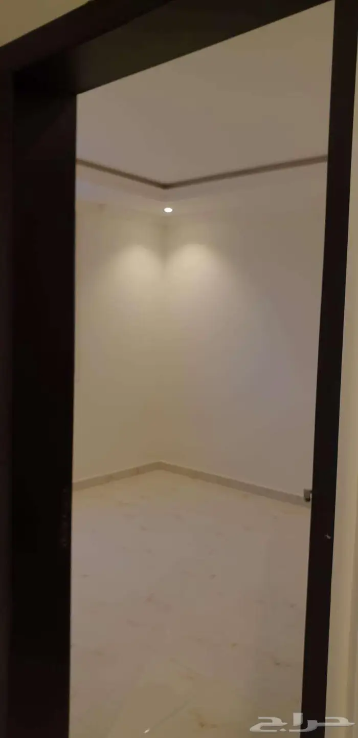 شقه للإيجار عوائل بحي النرجس 4