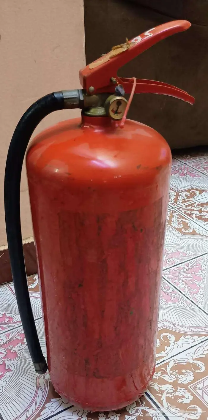 للبيع طفاية حريق ممتازة 0
