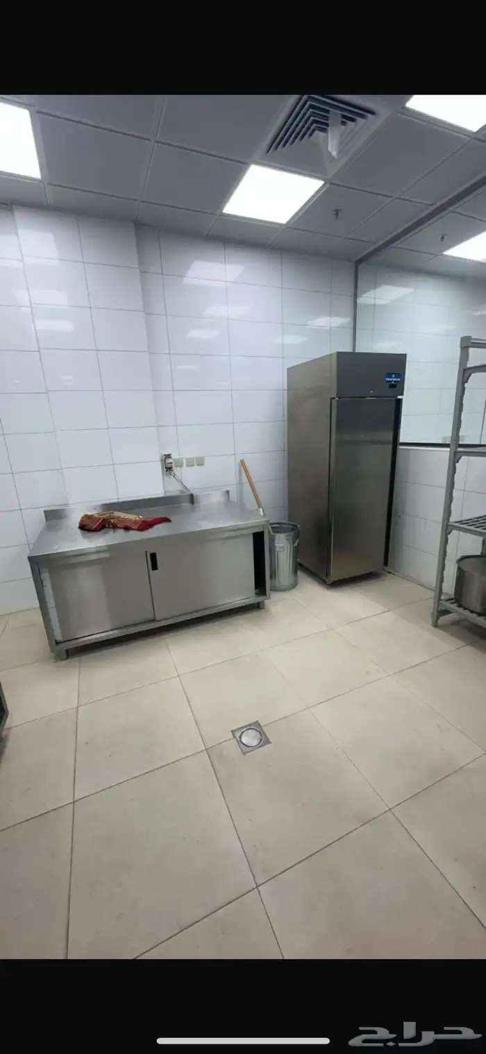 للبيع معدات وثلاجات 1