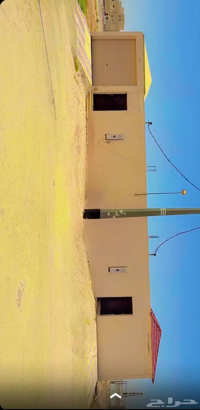 للبيع استراحات عدد2 منفصلة كل وحدة لها مدخل مستقل وخزان وك 0