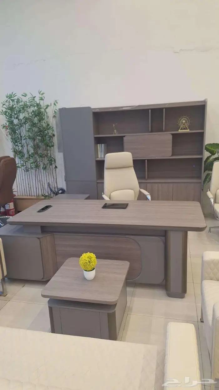 أثاث مكتب جديد مكاتب وكراسي وطاولات اجتماع وكنب 42