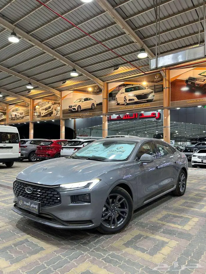 عرض خاص - فورد تورس إمبيانتى 2025 سعودى توكيلات الجزيرة . 1