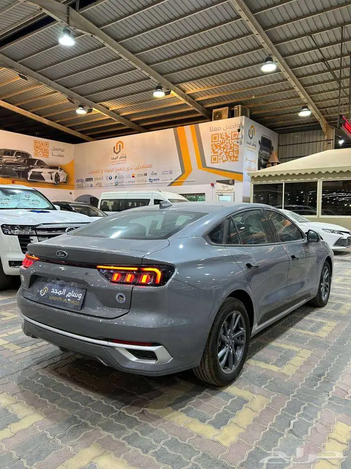 عرض خاص - فورد تورس إمبيانتى 2025 سعودى توكيلات الجزيرة . 11