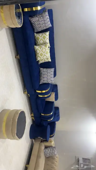 ثلاجتين وطقم كنب للبيع 5