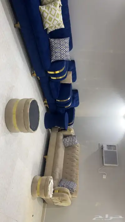 ثلاجتين وطقم كنب للبيع 4