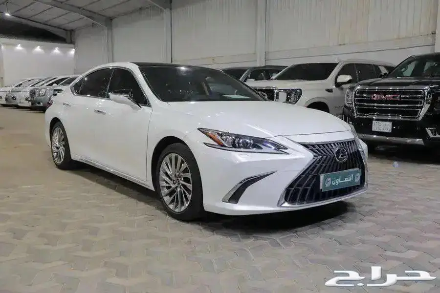 ليكزس ES 350 CC فل كامل بانوراما خليجي موديل 2023 0