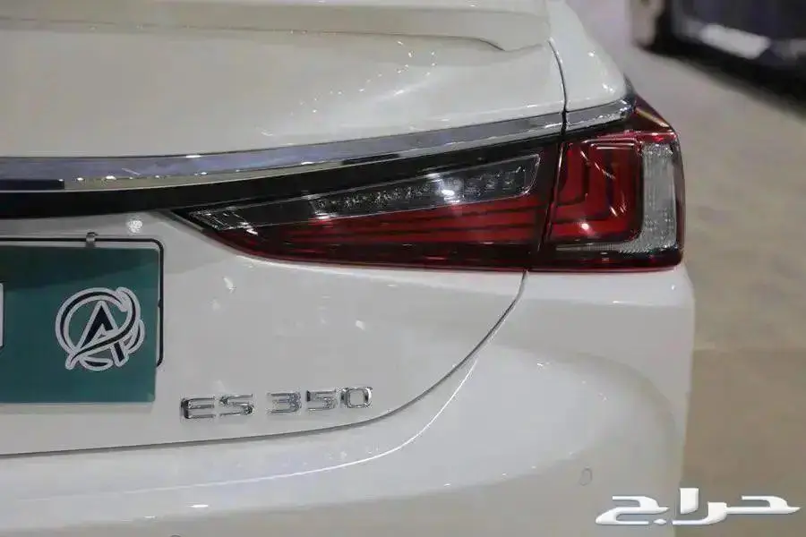 ليكزس ES 350 CC فل كامل بانوراما خليجي موديل 2023 6