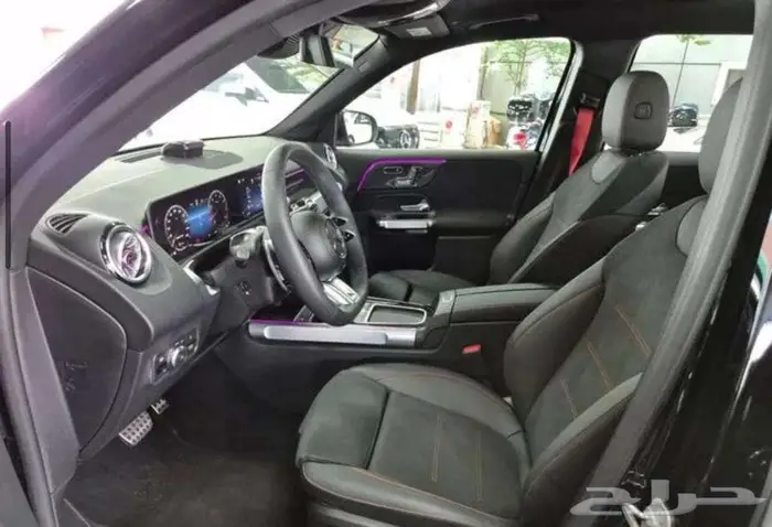 Mercedes Benz GLB35 AMG 4Matic 6
