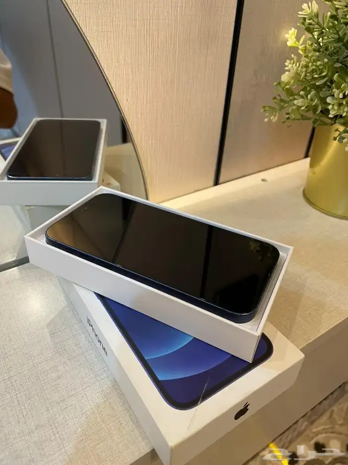 ايفون 12 عادي ازرق 124 6