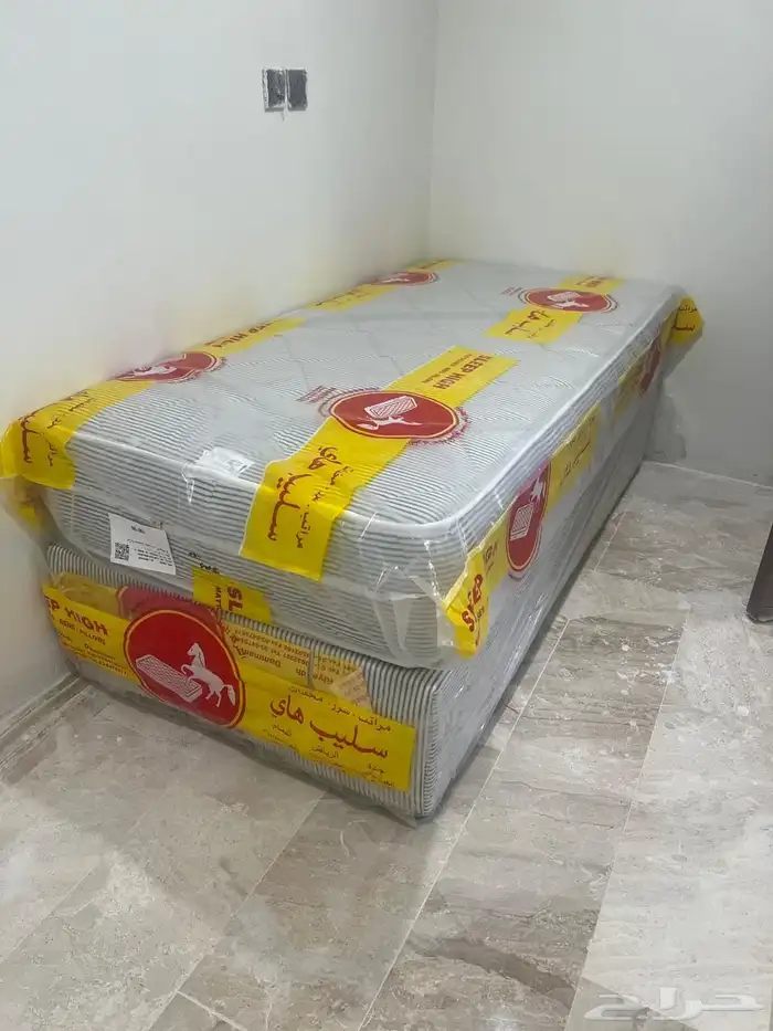 تفصيل تنجيد كنب مساند ستاير صوفة بد سرير 9