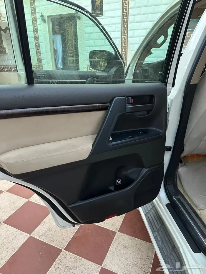 جيب جي اكس ار 2011 شد بلد 6