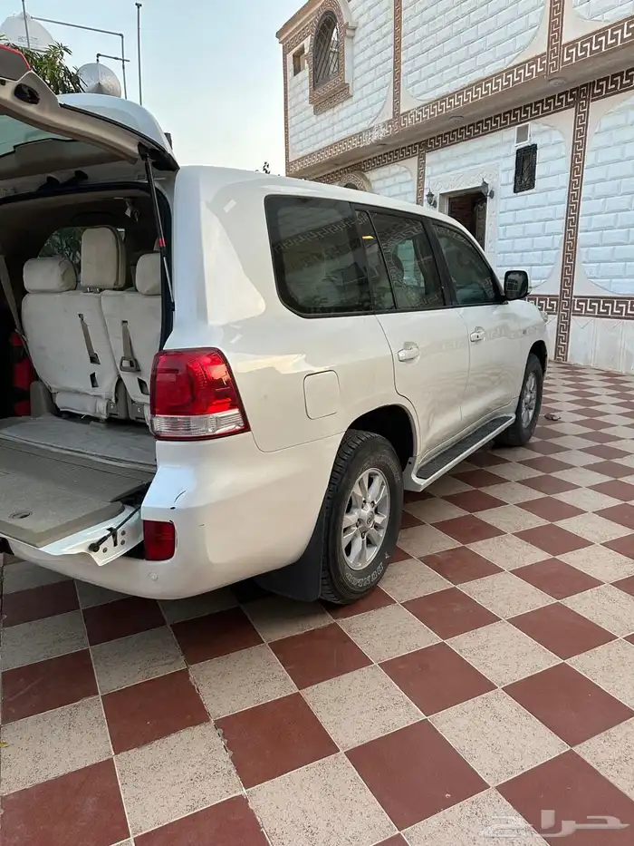 جيب جي اكس ار 2011 شد بلد 0