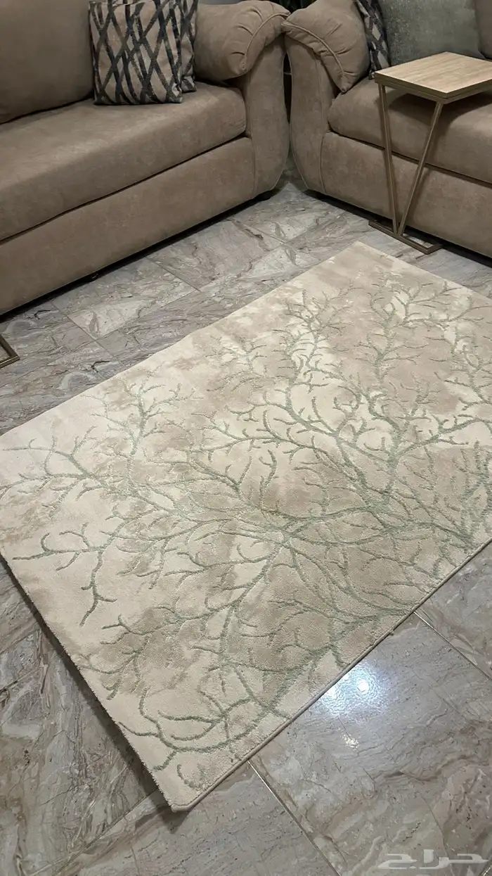 للبيع كنب مستعمل استعمال نظيف جدا ثلاث قطع من الكنب 5