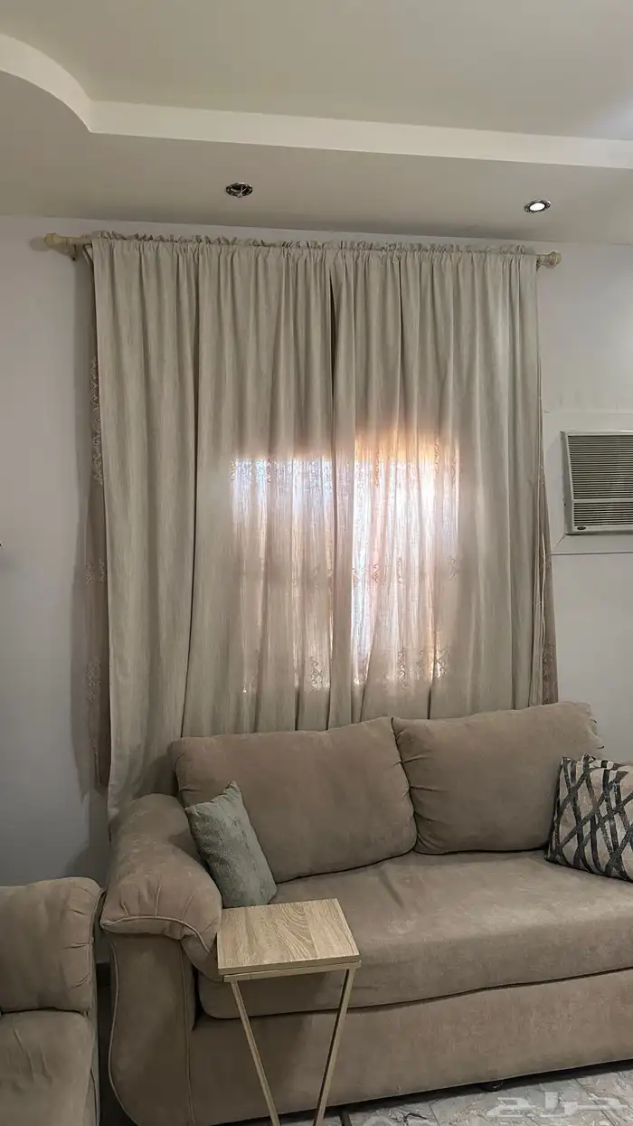 للبيع كنب مستعمل استعمال نظيف جدا ثلاث قطع من الكنب 4