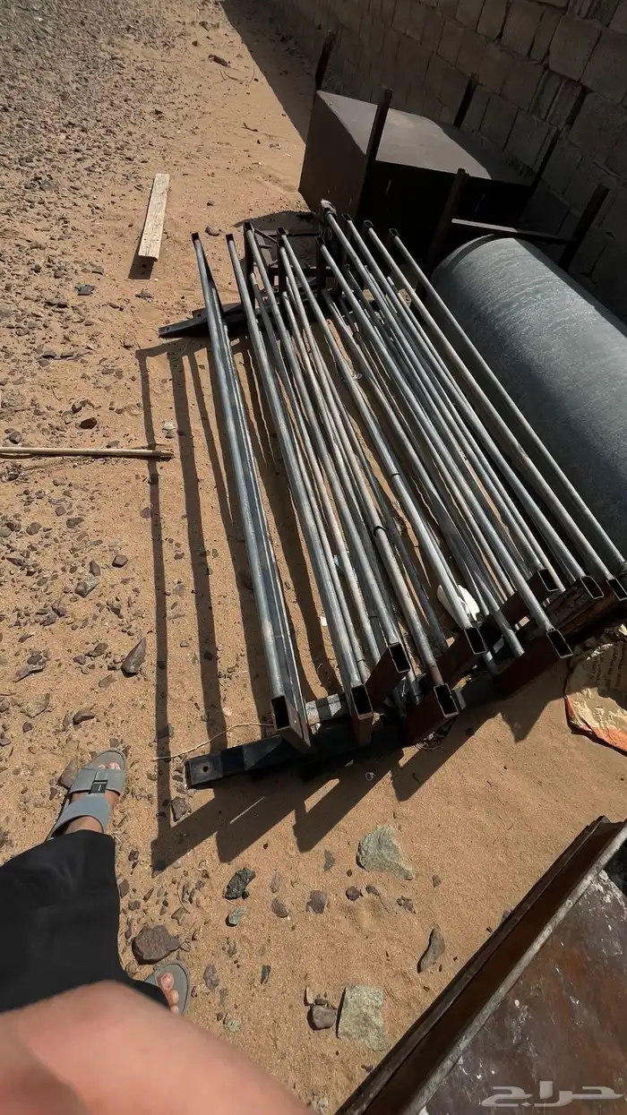 بيت شعر مافي مثله طوله 9متر عرضه 5متر البيت نضيف 0