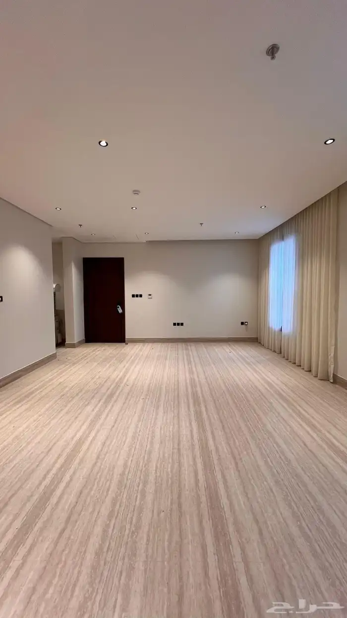 شقة للإيجار في حي العارض 5