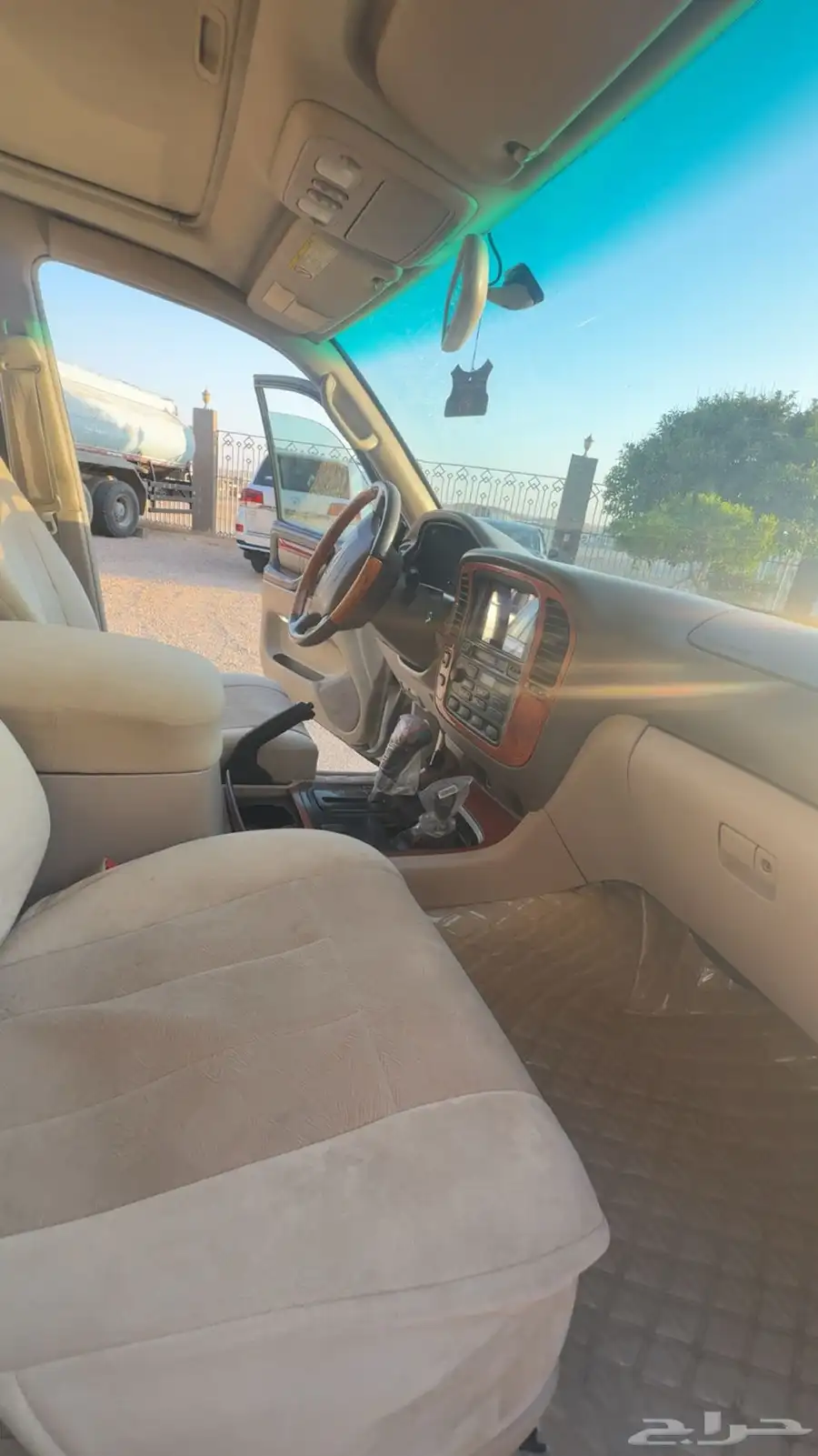 جيب لكزس LX470. V8 5