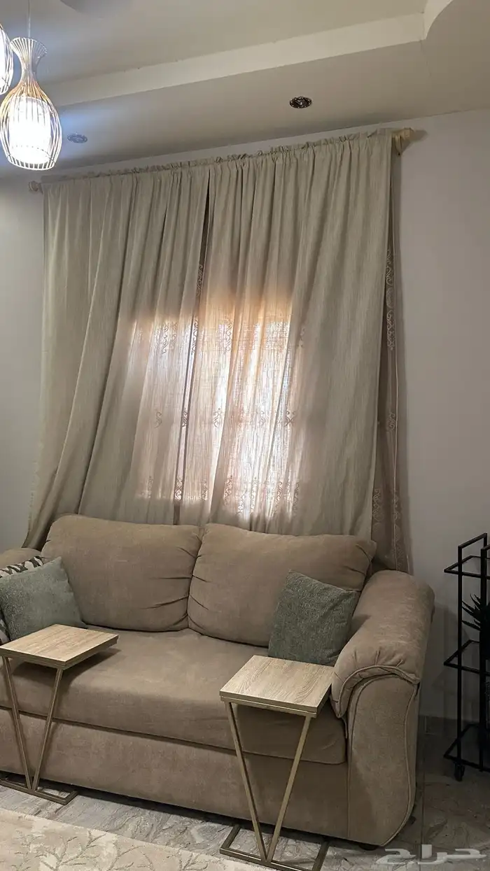 للبيع كنب مستعمل استعمال نظيف جدا ثلاث قطع من الكنب 9