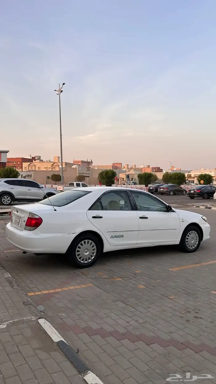 كامري 2005 للبيع نضيف 3
