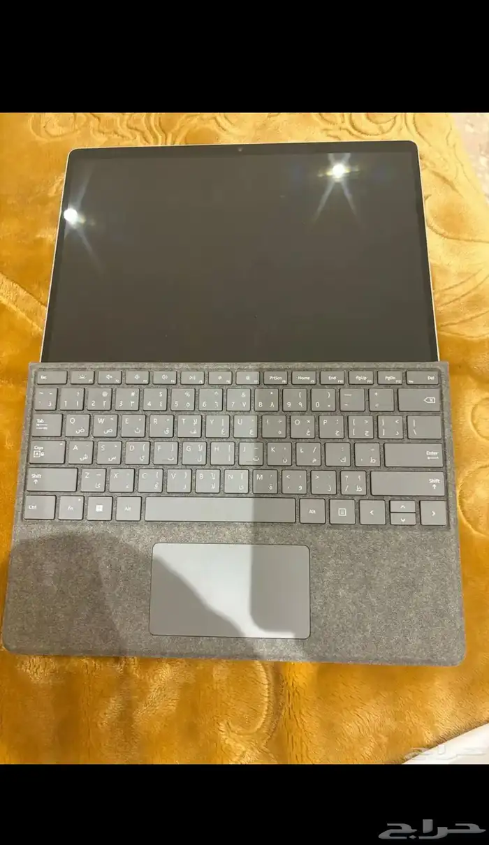 لابتوب مايكروسوف لون فضي Microsoft Surface 3