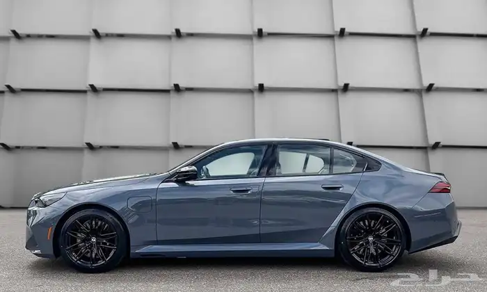 سعر جدا منافس 2026 BMW M5 Competition 1