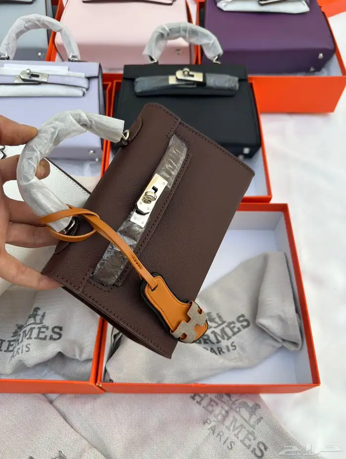 شنط شانيل هرمز سان لوران لمعه 26