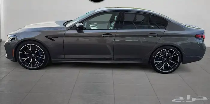 BMW M5 بسعرر بلاش موديل 2022 4