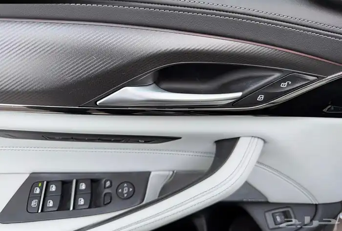 BMW M5 بسعرر بلاش موديل 2022 9