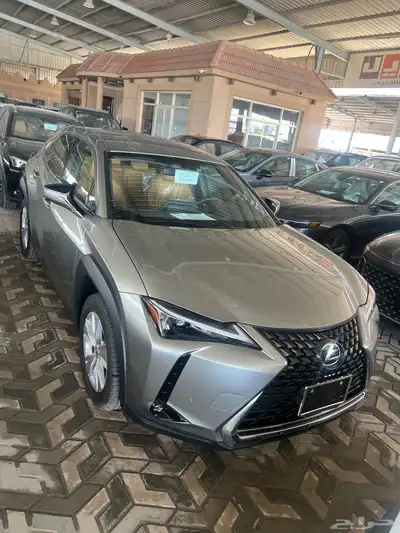 لكزس استندر UX200 بنزين خليجي 2023(جديد) اصفار 1