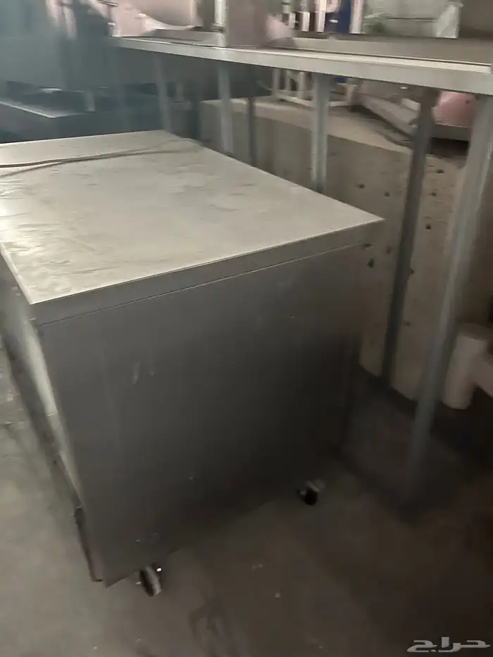 أغراض وادوات مطابخ ومطاعم للبيع 17