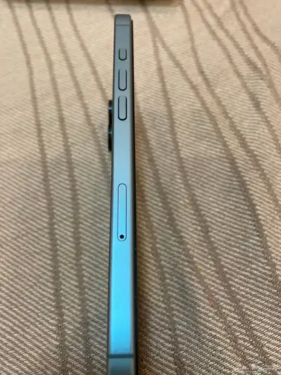 iPhone16 plus 256 8