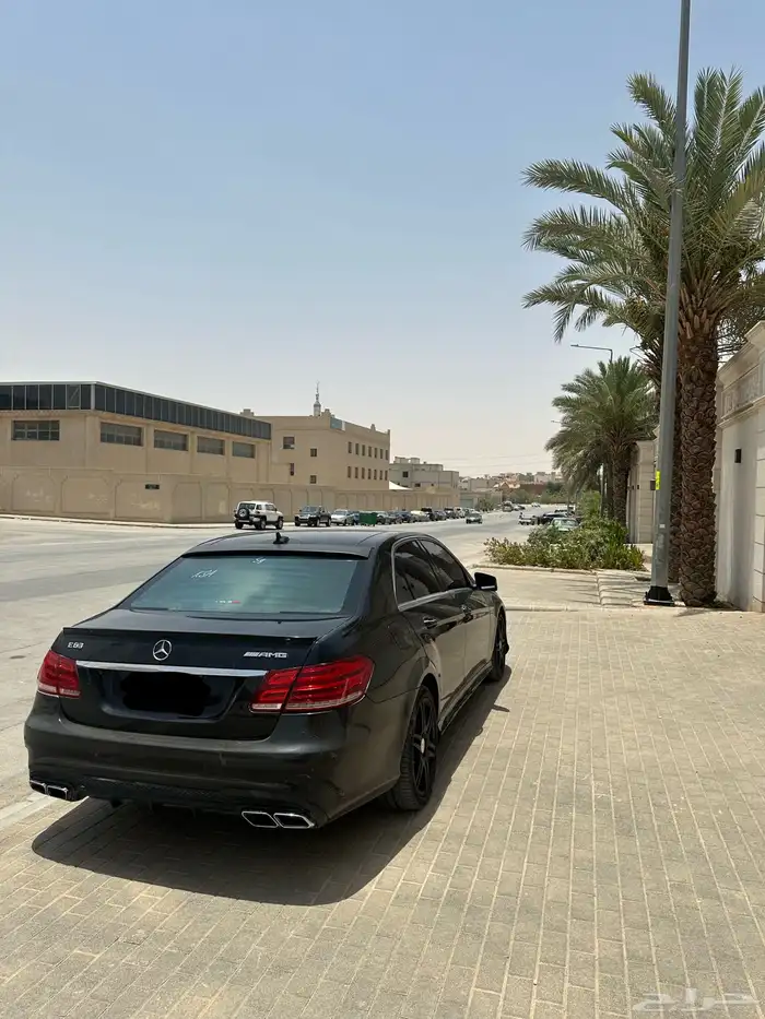 مرسيدس E Class AMG معدل e63 2015 بالكامل 4