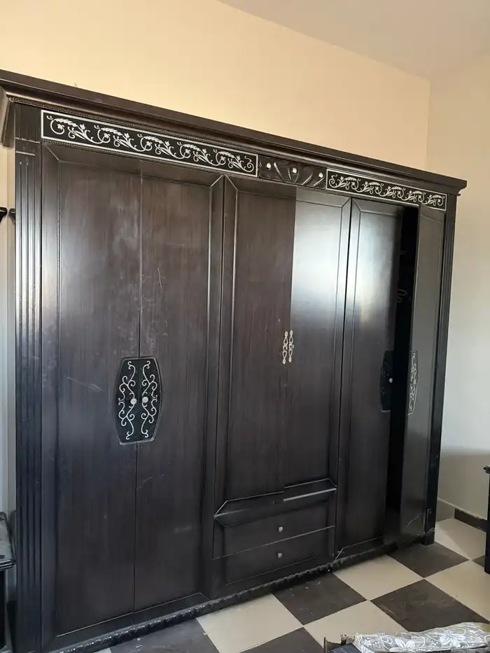 غرف نوم ومجلس للبيع ممكن بيعها بشكل فردي 8
