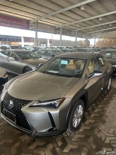 لكزس استندر UX200 بنزين خليجي 2023(جديد) اصفار 2