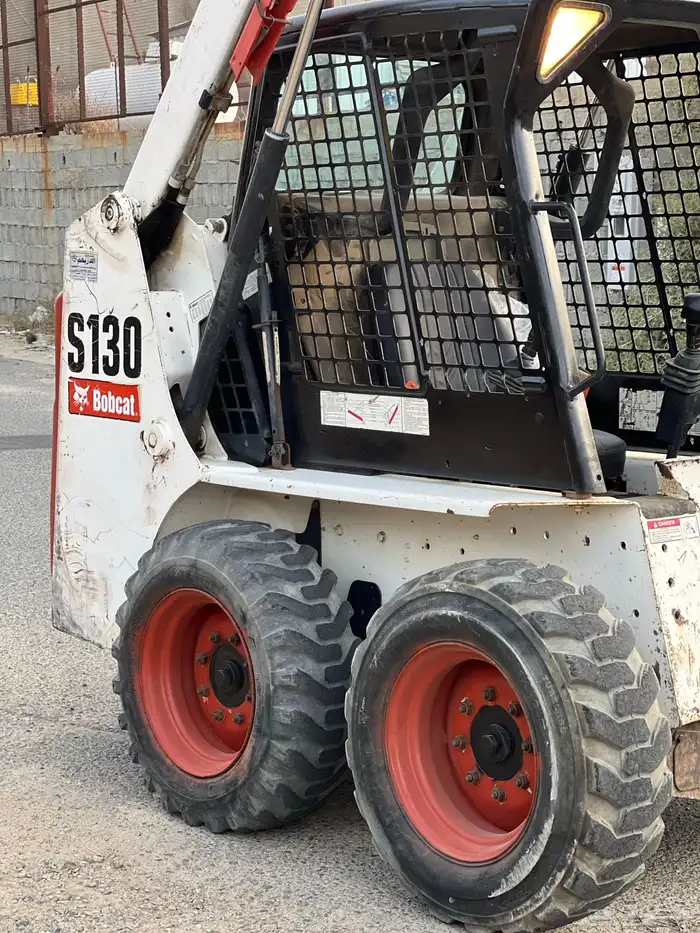 بوب كات ابو بس 130 s 23