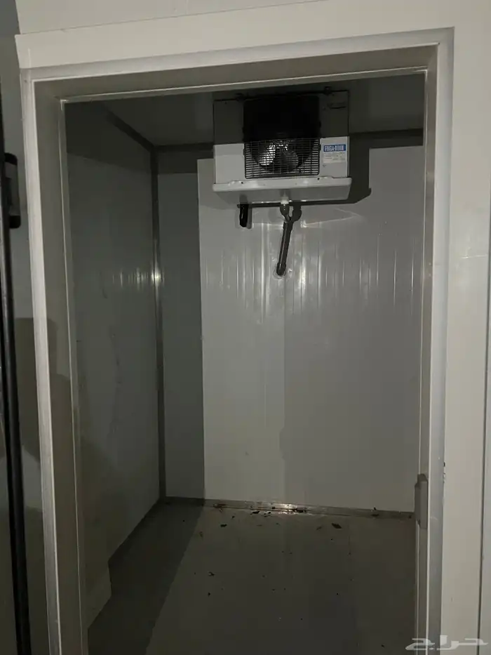 أغراض وادوات مطابخ ومطاعم للبيع 0