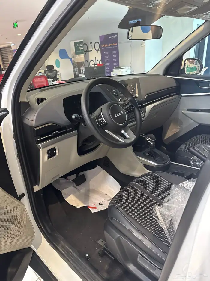 كيا كارنس 2