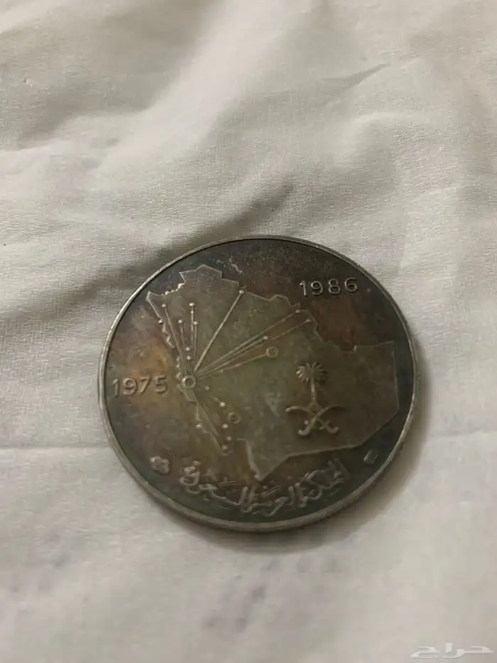 ميدالية قديمة للبيع 5