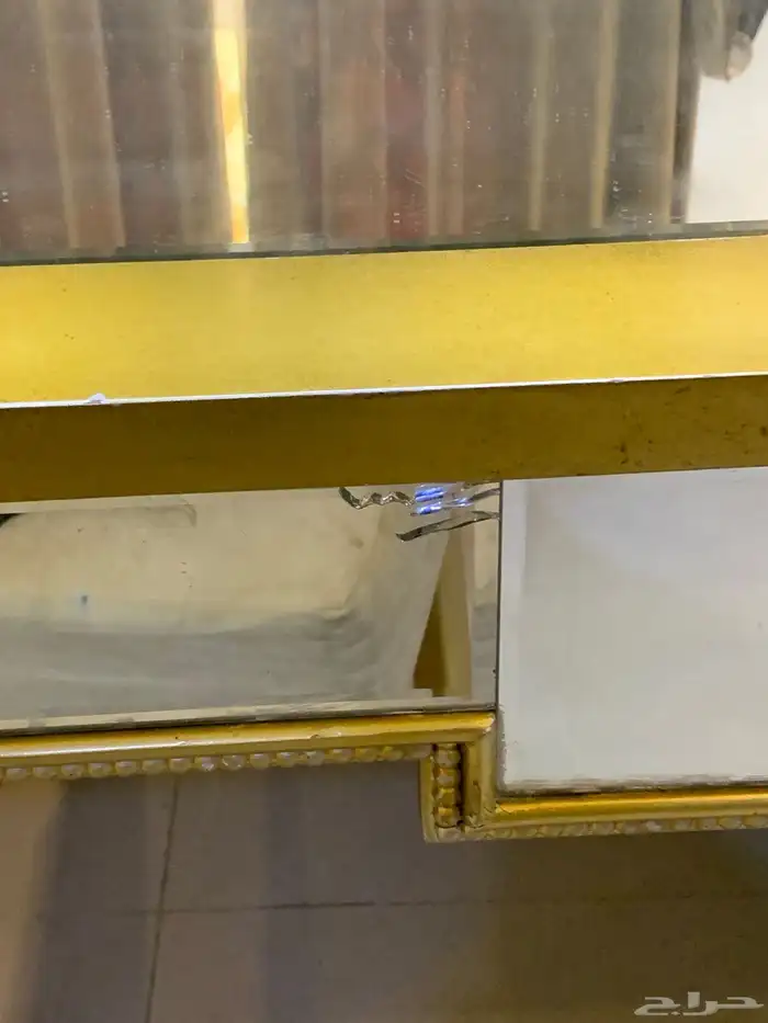 ثريا كبيره و طاولة طعام قزاز 10 كراسي 5