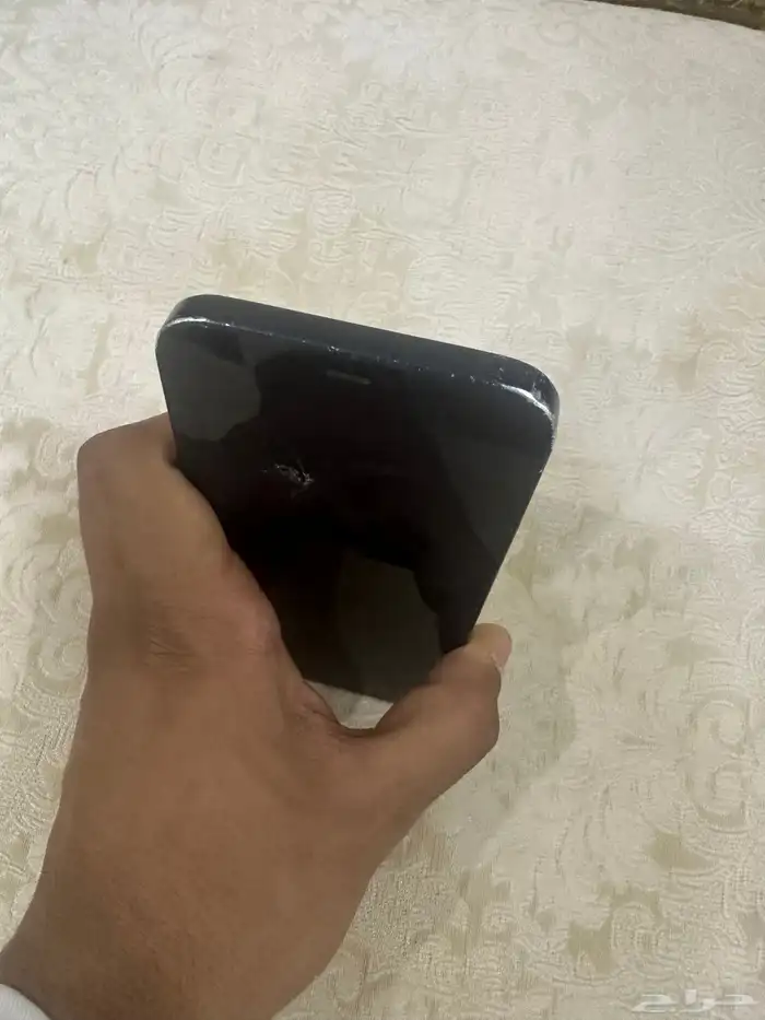 ايفون 12 للبيع 6